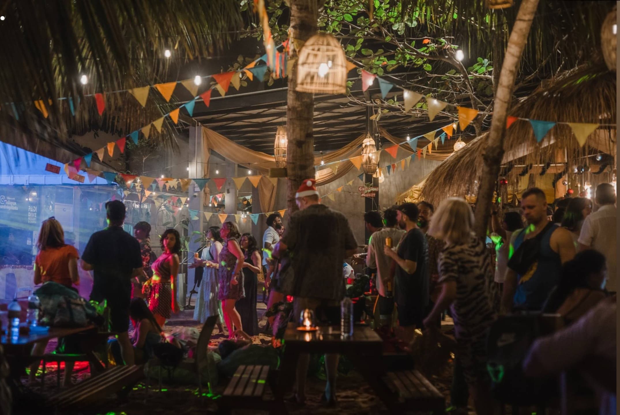Sea Forest Unawatuna - Beachfront dining